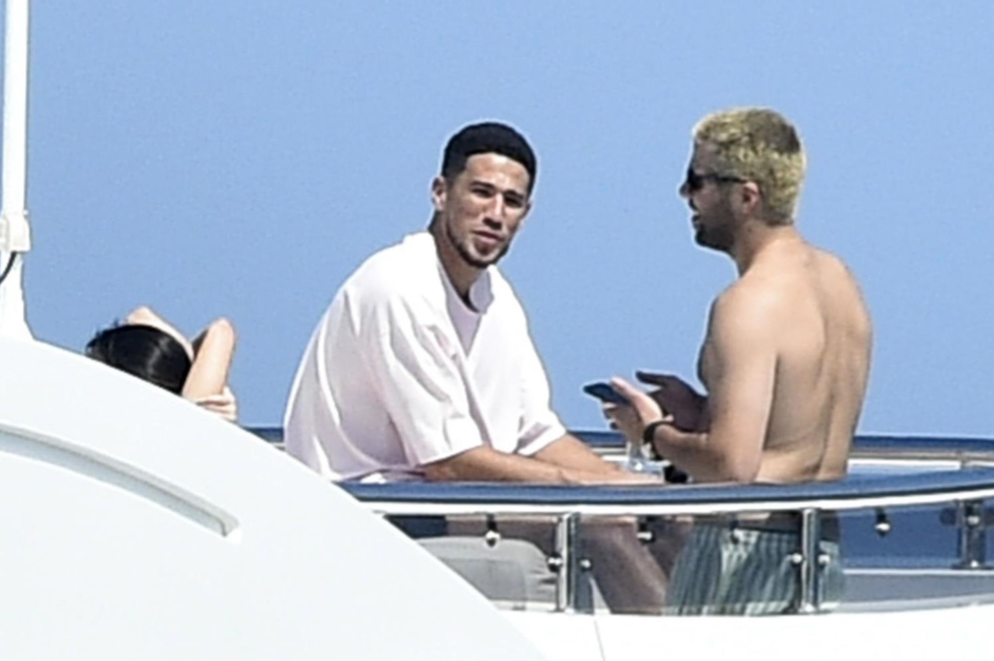Access_Kardashian_3.jpg