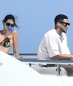 Access_Kardashian_1.jpg