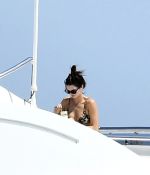 Access_Kardashian_73.jpg
