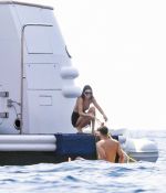 Access_Kardashian_11.jpg