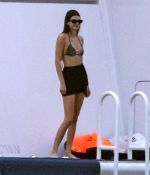 Access_Kardashian_4.jpg