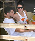 Access_Kardashian_16.jpg