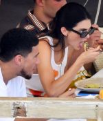 Access_Kardashian_48.jpg