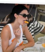 Access_Kardashian_69.jpg