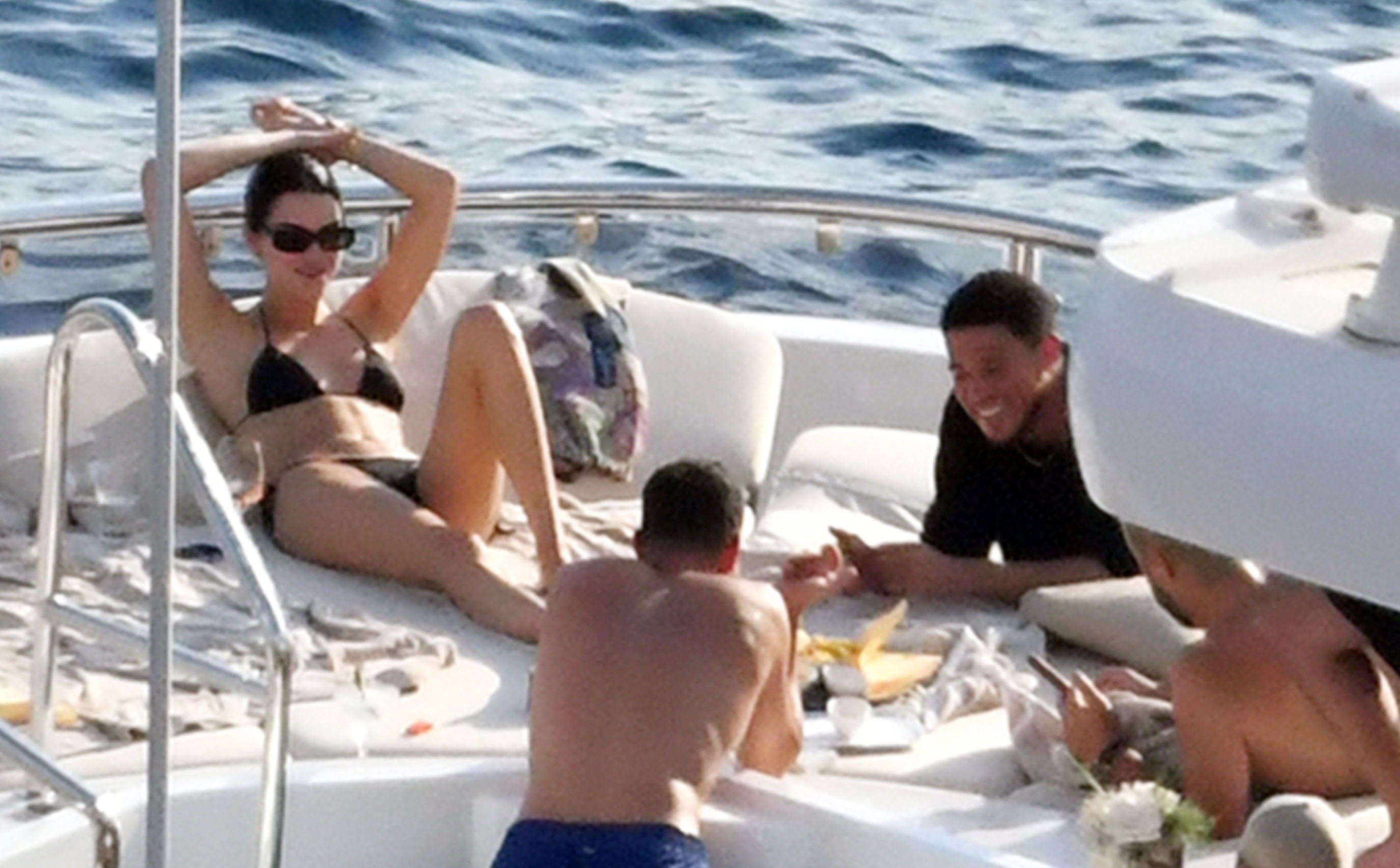Access_Kardashian_12.jpg