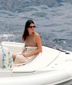 Access_Kardashian_14.jpg