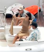 Access_Kardashian_7.jpg