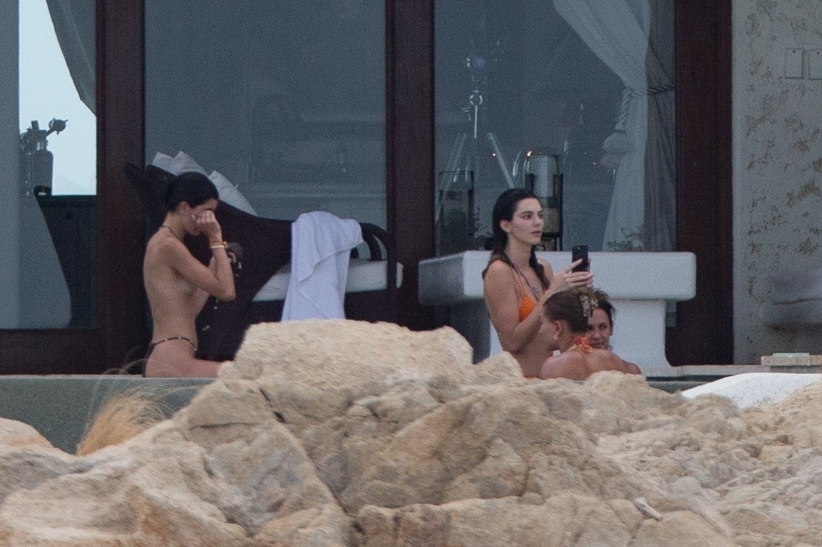 Access_Kardashian_13.jpg