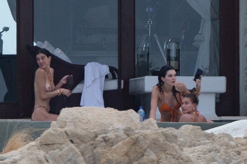 Access_Kardashian_16.jpg