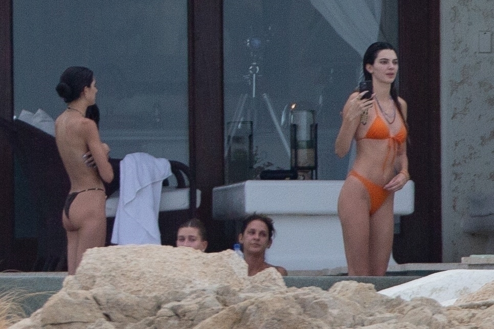 Access_Kardashian_3.jpg
