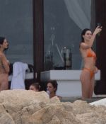 Access_Kardashian_1.jpg