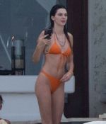 Access_Kardashian_5.jpg