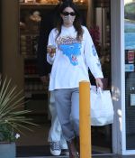 Access_Kardashian_3.jpg