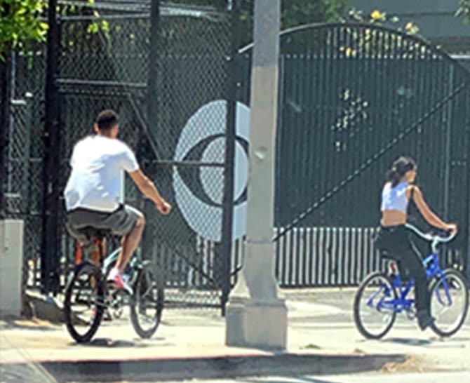 Access_Kardashian_1.jpg