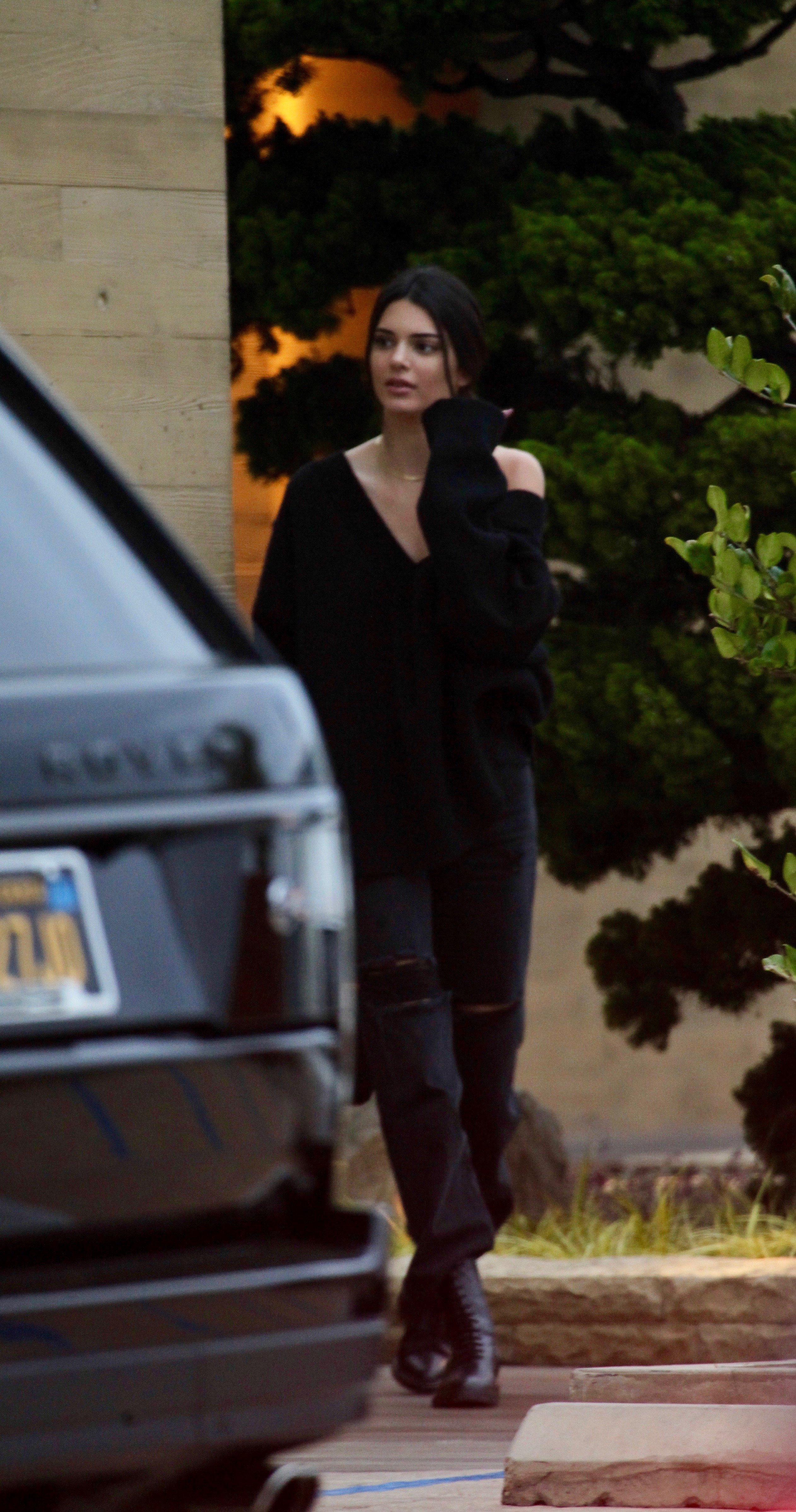 Access_Kardashian_3~0.jpg