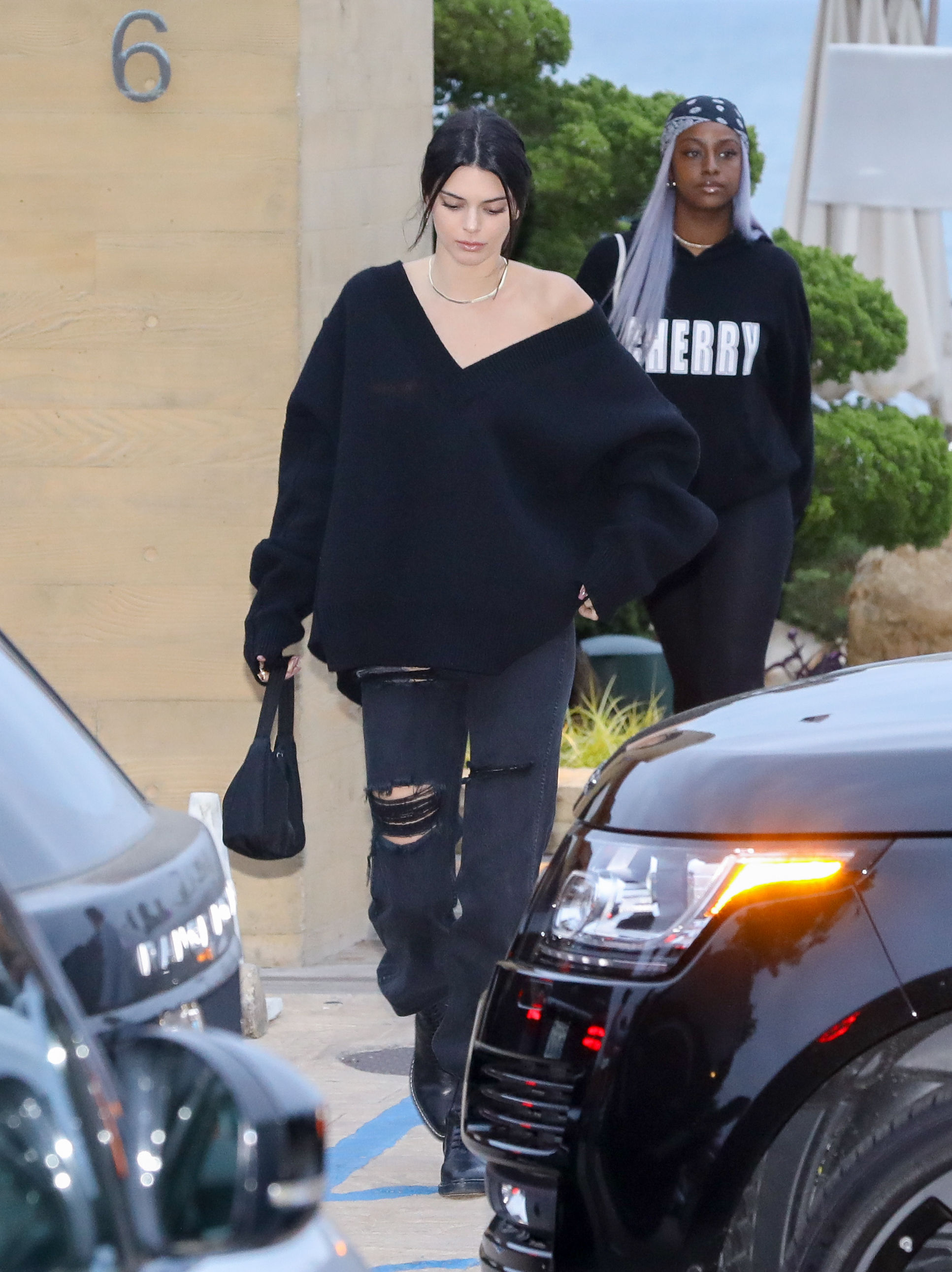 Access_Kardashian_9~0.jpg