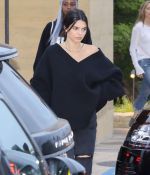 Access_Kardashian_10~0.jpg
