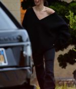 Access_Kardashian_2~0.jpg