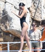 Access_Kardashian_117.jpg