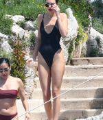 Access_Kardashian_126.jpg