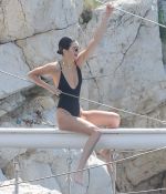 Access_Kardashian_2.jpg