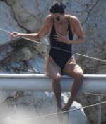 Access_Kardashian_210.jpg