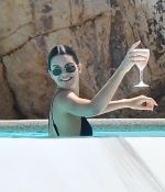 Access_Kardashian_277.jpg