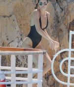 Access_Kardashian_302.jpg