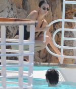 Access_Kardashian_326.jpg