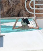 Access_Kardashian_65.jpg