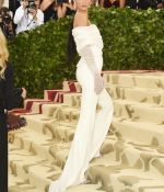 Access_Kardashian_13.jpg
