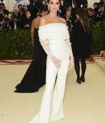 Access_Kardashian_17.jpg