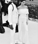 Access_Kardashian_2.jpg