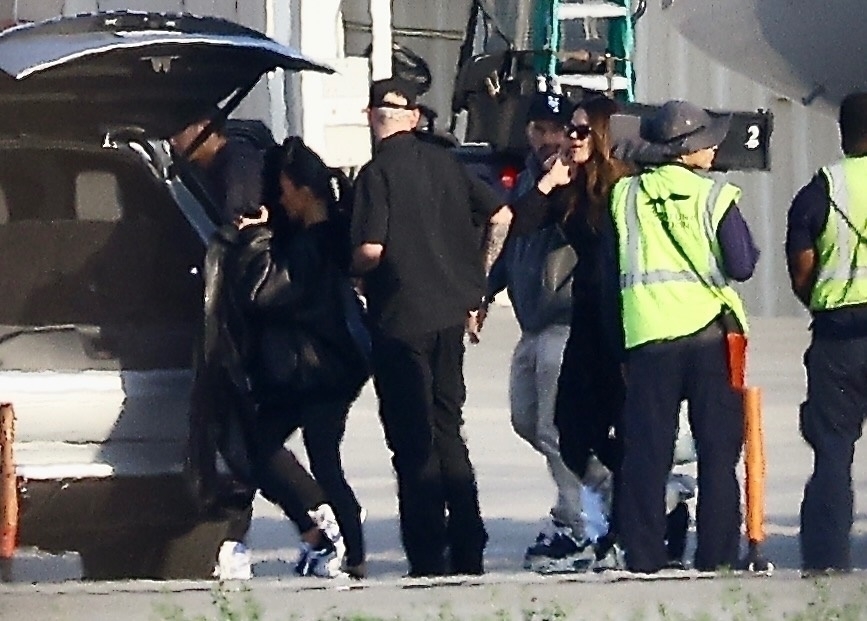 Access_Kardashian_281229.jpg