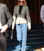 Access_Kardashian_281129.jpg