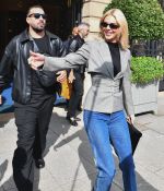 Access_Kardashian_28229.jpg
