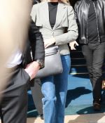 Access_Kardashian_28729.jpg