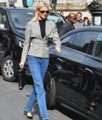 Access_Kardashian_28329.jpg