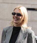 Access_Kardashian_28829.jpg
