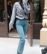 Access_Kardashian_5.jpg