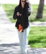 Access_Kardashian_4.jpg