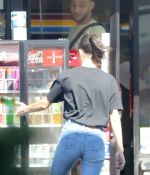 Access_Kardashian_30.jpg