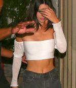 Access_Kardashian_4.jpg