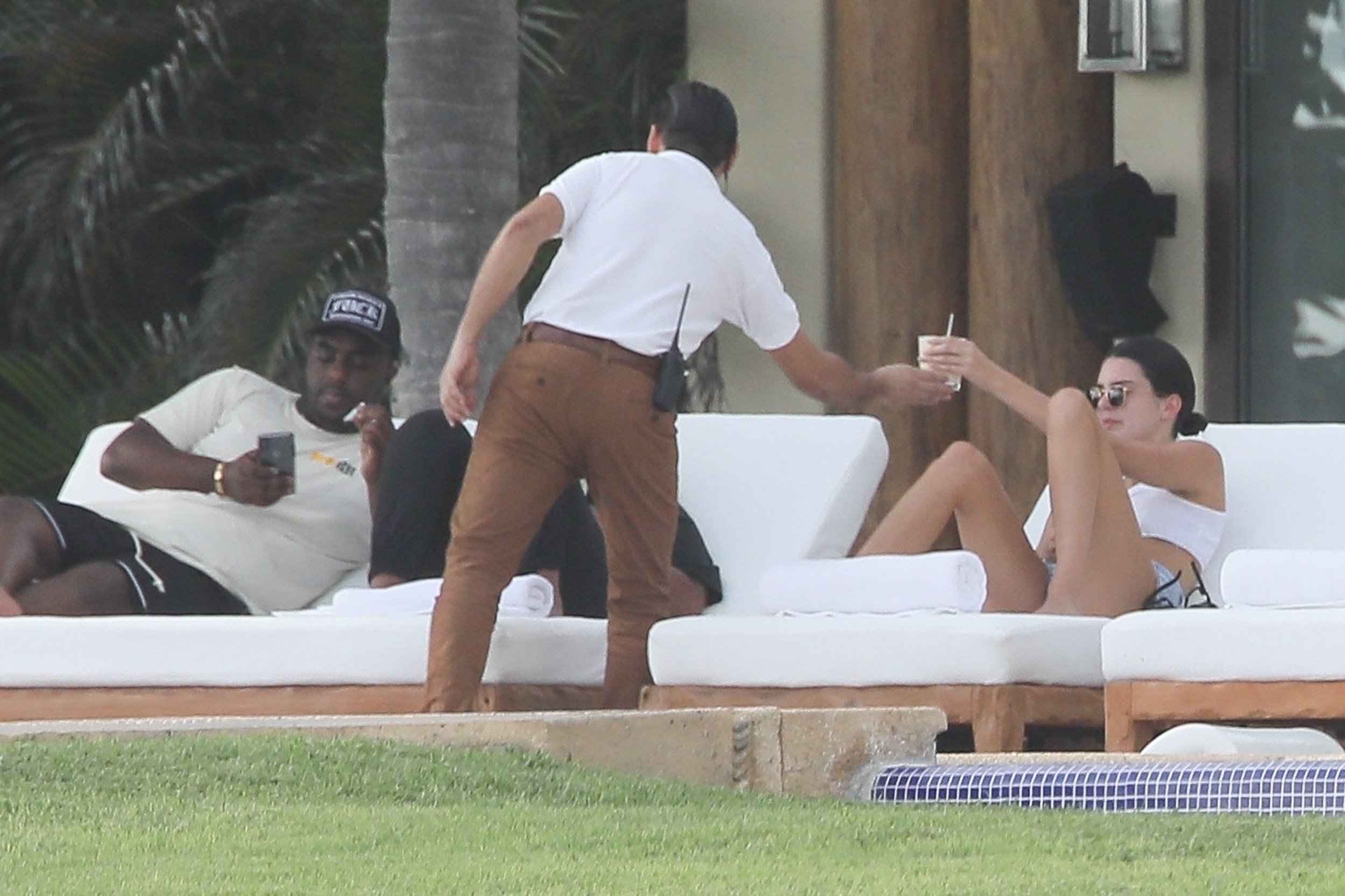 Access_Kardashian_30.jpg
