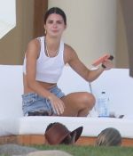 Access_Kardashian_1.jpg