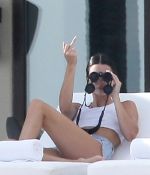 Access_Kardashian_12.jpg