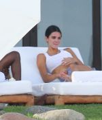 Access_Kardashian_34.jpg