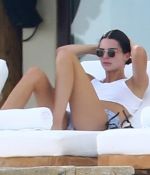Access_Kardashian_7.jpg