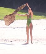 Access_Kardashian_21.jpg