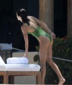 Access_Kardashian_5.jpg